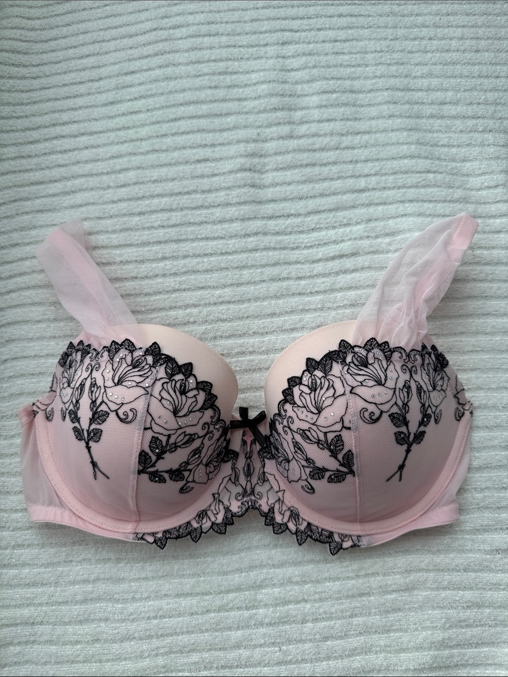 VICTORIA’S SECRET | NWT Dream Angels Demi Pink Black Lace Bra